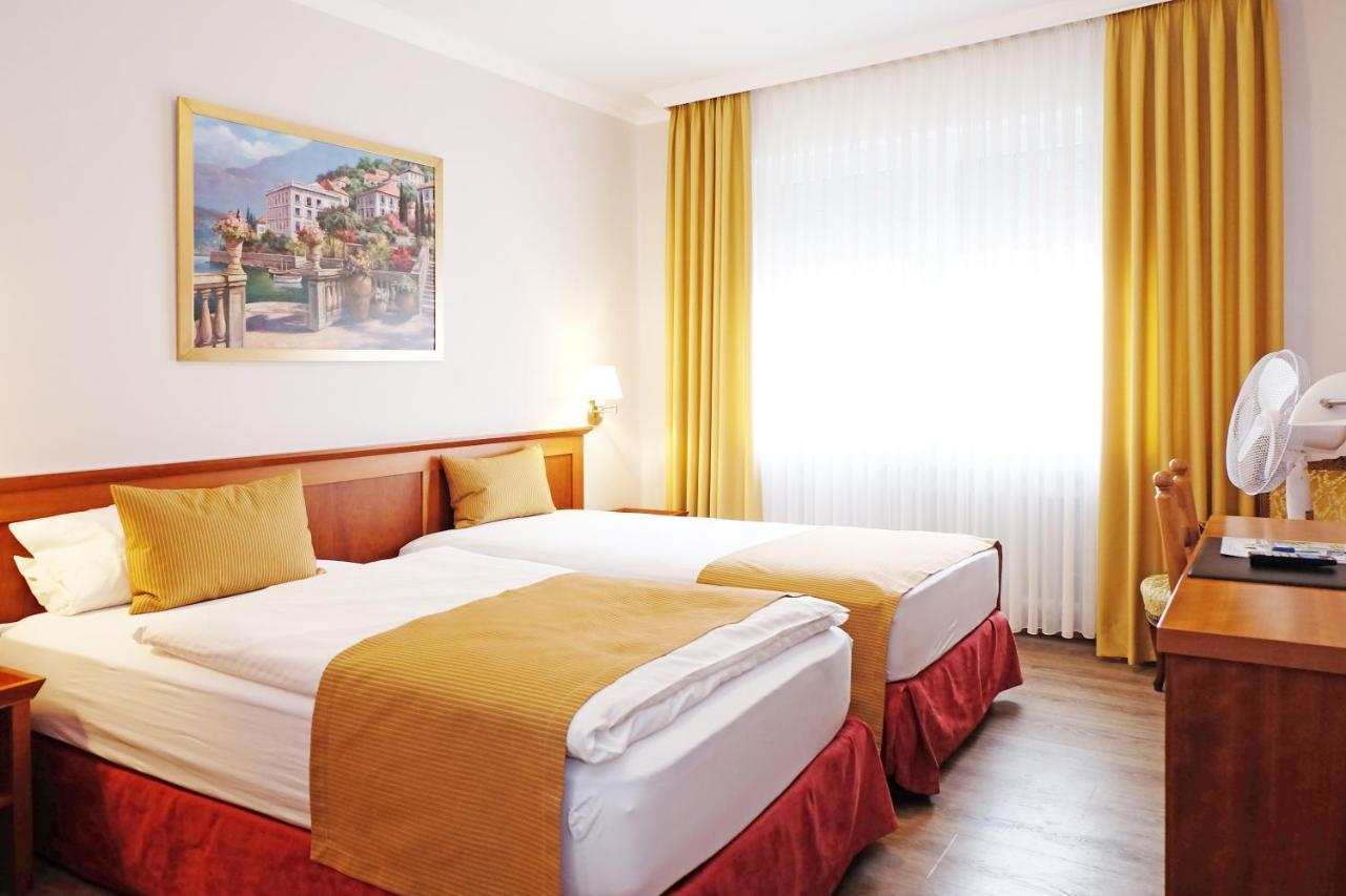 Hotel Mennicken 부르셀렌 외부 사진