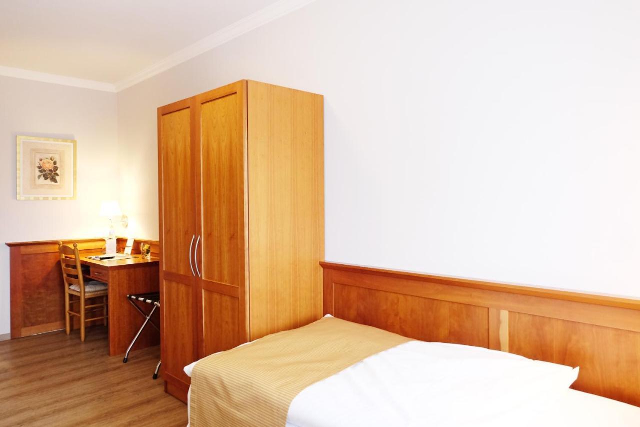 Hotel Mennicken 부르셀렌 외부 사진