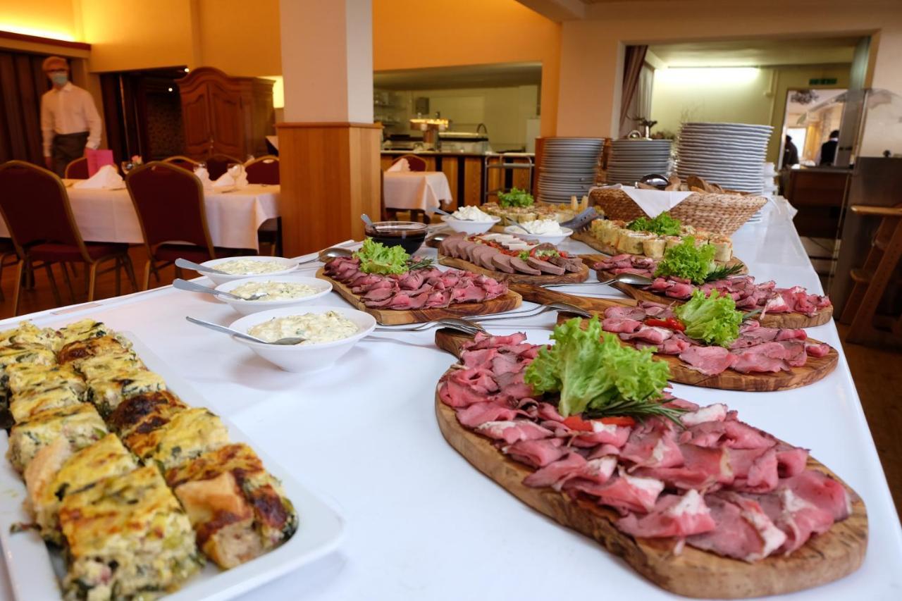 Hotel Mennicken 부르셀렌 외부 사진