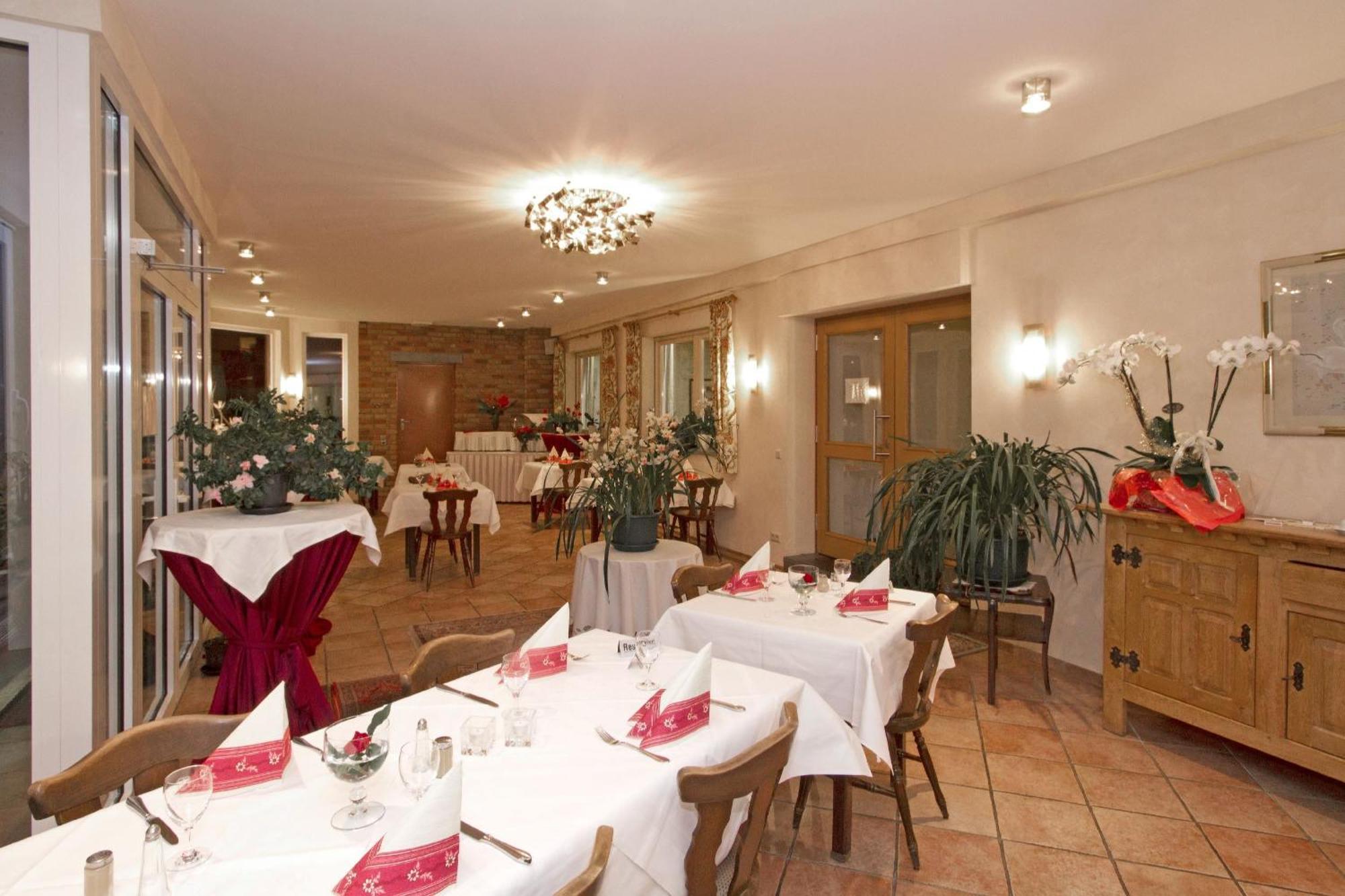 Hotel Mennicken 부르셀렌 외부 사진